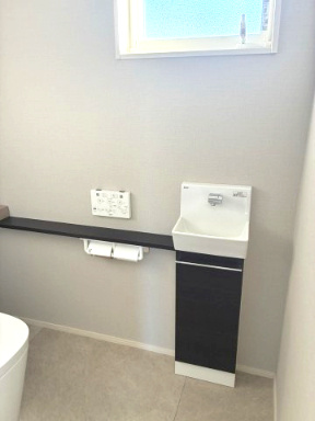 阿知須築浅中古住宅のトイレ|トイレもきれいです