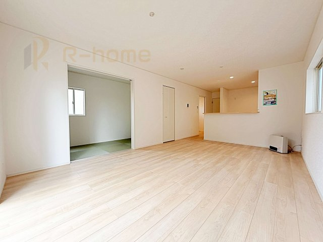 土浦市小岩田東第4　新築戸建て　1号棟の外観|ご予約を頂ければ、『平日』はもちろん『早朝』や『夜間』もご見学可能です♪お気軽にお申し付けください♪