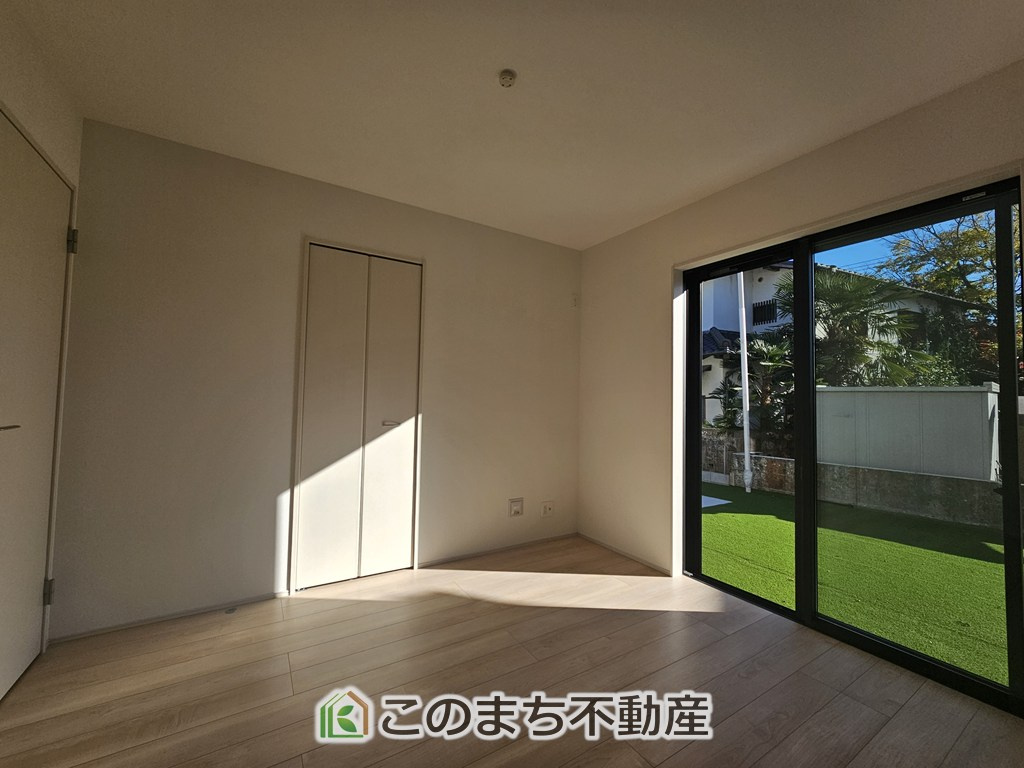 ハートフルタウン宇都宮市松原1丁目1601番　A号棟の外観|１階の洋室のお部屋です♪
日当りが良く冬でも暖かい印象です