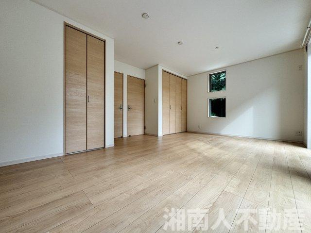 鎌倉市西御門１丁目６０－９５戸建ての洋室|ゆったりした洋室です