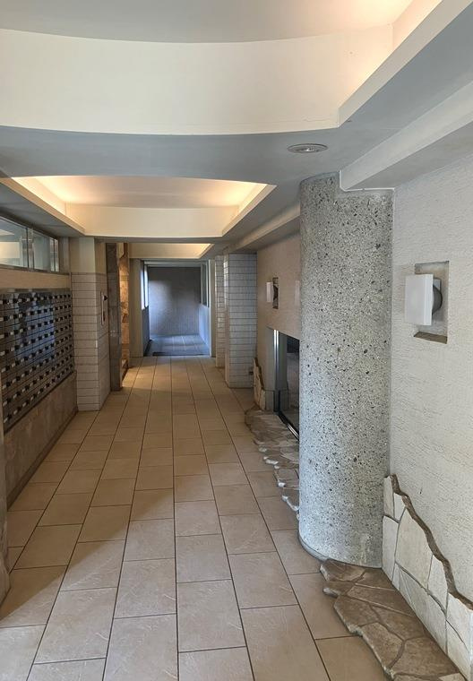 エステ・シティ船橋参番館のロビー