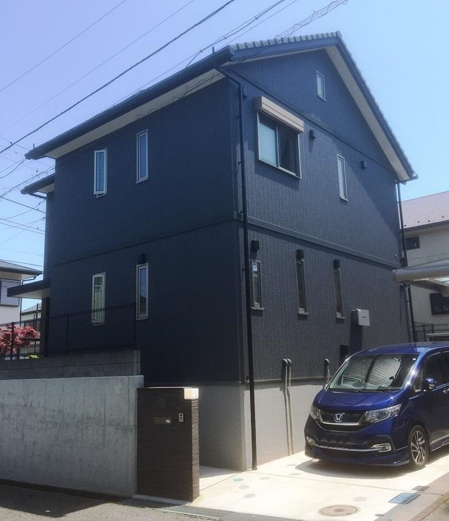 港南台戸建のエントランス