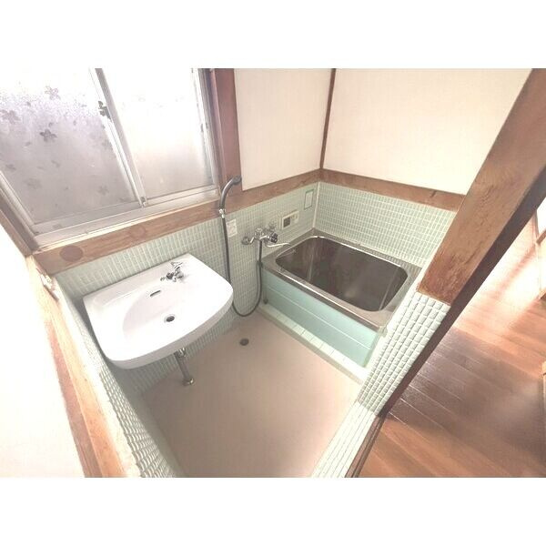 MINCA(東海市高横須賀)の浴室