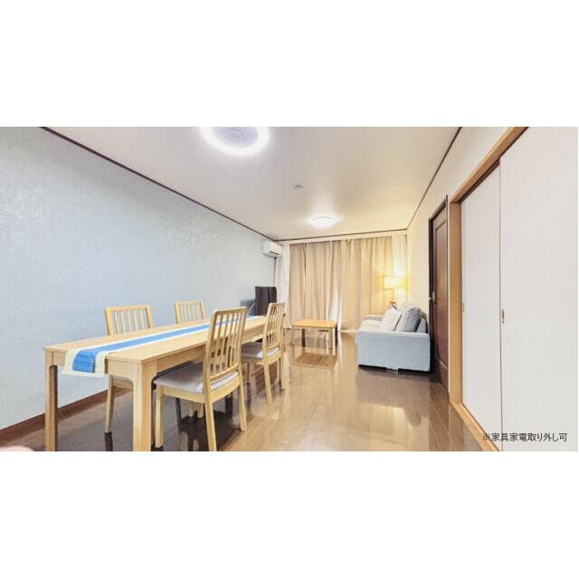 熊本市中央区水道町の賃貸マンションの居間・リビング