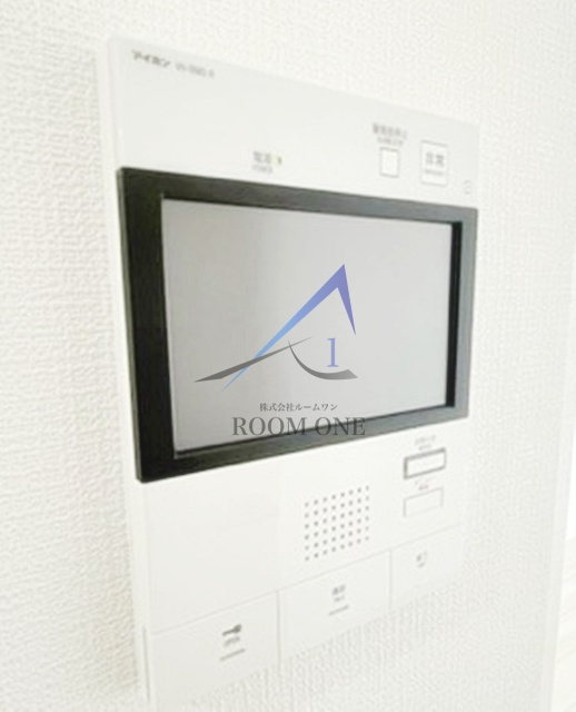 コンシェリア横濱関内のセキュリティ|モニター付きインターホンです。