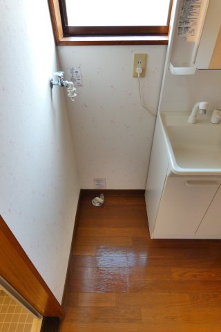 【その他】 | 谷部貸家 | 洗濯機置場になります。