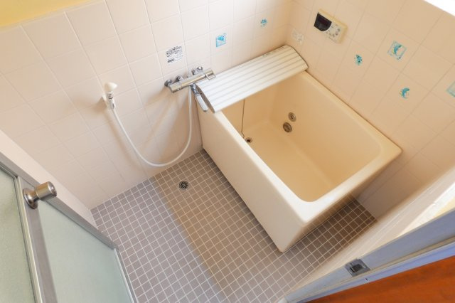 【浴室】 | 谷部貸家 | お風呂は追炊き機能も付いております。