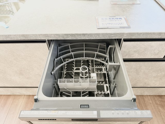 中央区雄踏　1期　全3棟のその他|食洗器付きです！家事の時短になりますね。