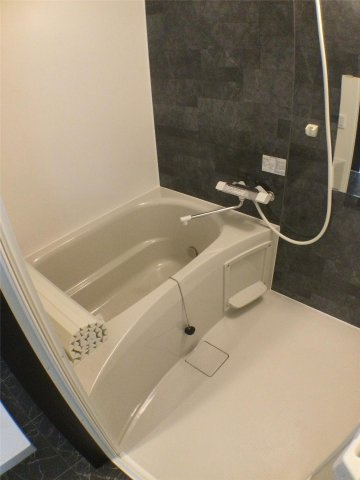 M10 若葉町の浴室|M10 若葉町のバス