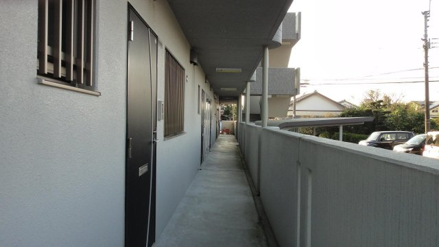 Sun forestの駐車場|1F廊下