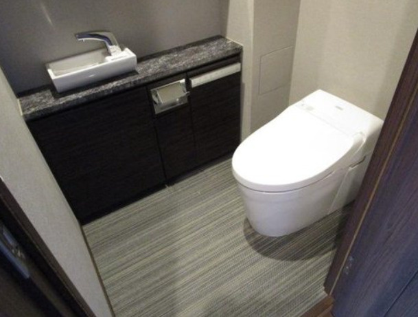 グランドメゾン山芦屋のトイレ|手洗いカウンターあり