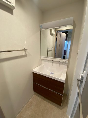 【独立洗面台】