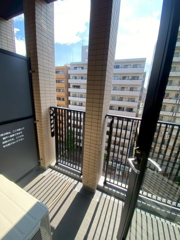 【バルコニー】