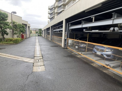 【駐車場】 | パレ千里