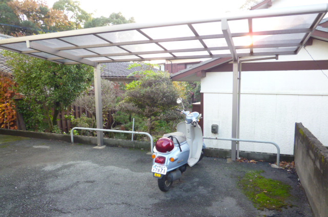 コーポ薫【キャッシュバック対象】の駐車場