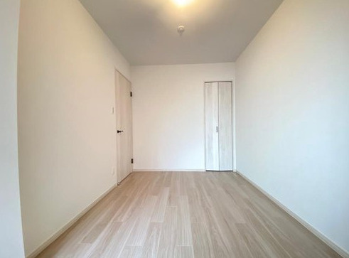 グランコート西中島の洋室|◆約5.3帖洋室 別角度です！
◆【即日内覧会開催中】土日はもちろん！平日の仕事終わりの内覧も可能です！