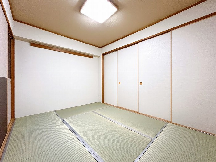 【仲介手数料無料／蟹江町】　ラドーニタワー蟹江　302号室の和室