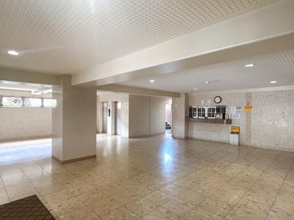 【エントランス】