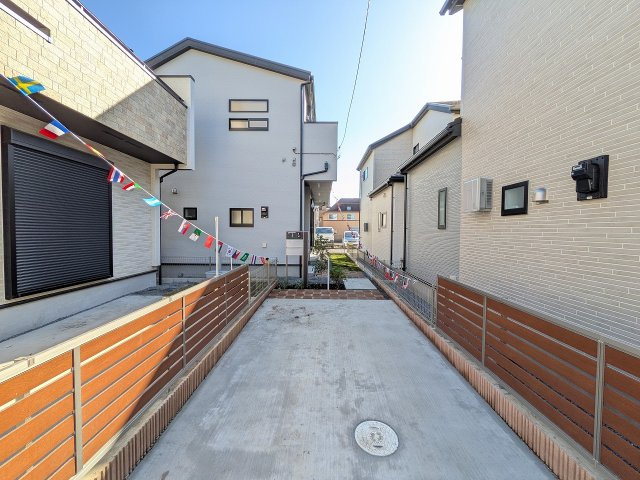 八王子市　小門町　新築一戸建ての駐車場|～カースペースは1台分～