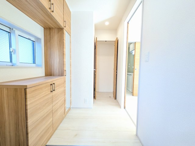 八王子市　小門町　新築一戸建ての玄関|～玄関は安心のWロックキーを採用～