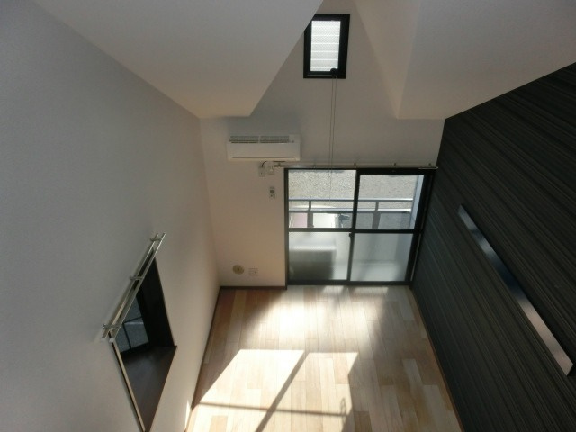 メゾンプラチノの洋室