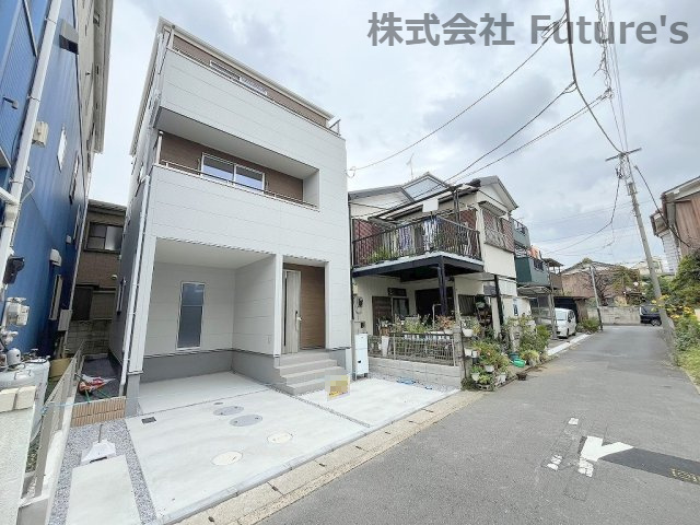 八潮市大瀬　新築戸建　全1棟の前面道路含む現地写真|前面道路含む現地写真です。