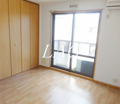 【居間・リビング】 | ドエルヤマキ | 洋室のお部屋です。