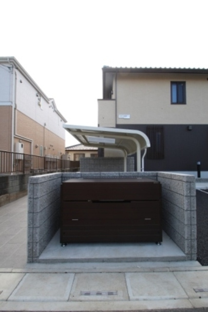 エスポアール東大宮のその他共用部分|敷地内ゴミ置き場。