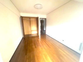 【居間・リビング】 | ハイネス川口 | コンパクトで使いやすい洋室です