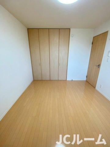 MastTown下門前Eの洋室