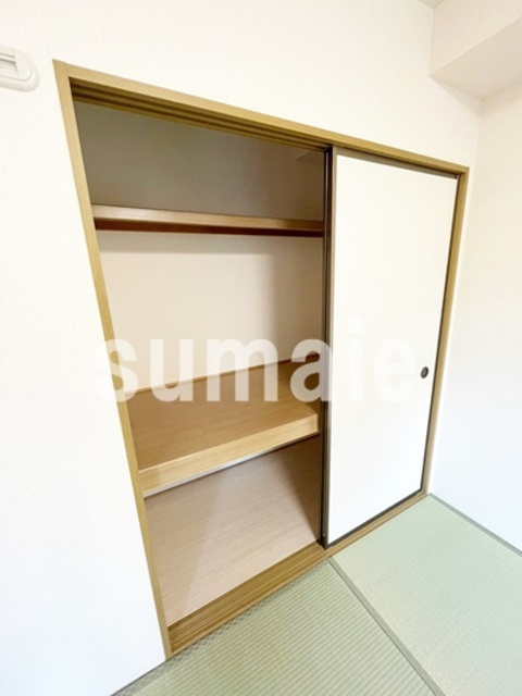 ヴァレンサ氷川　Bの収納|和室の押し入れです。