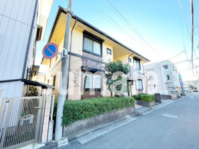 ヴァレンサ氷川　Bの外観|４部屋のアパートタイプです。