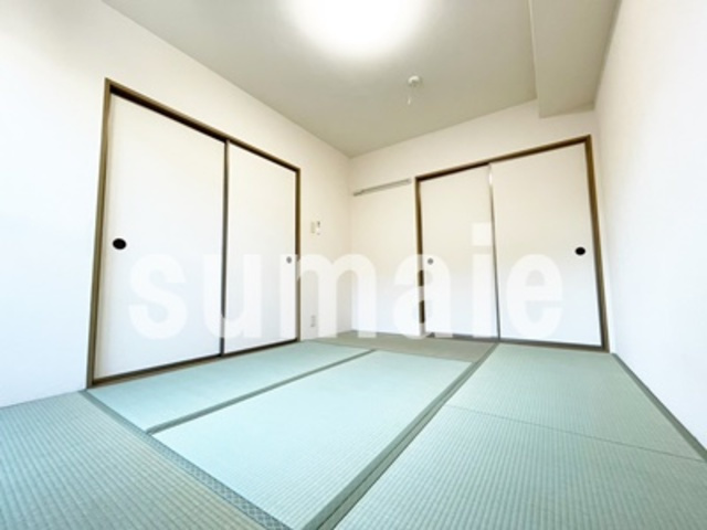 ヴァレンサ氷川　Bの和室|和室です。