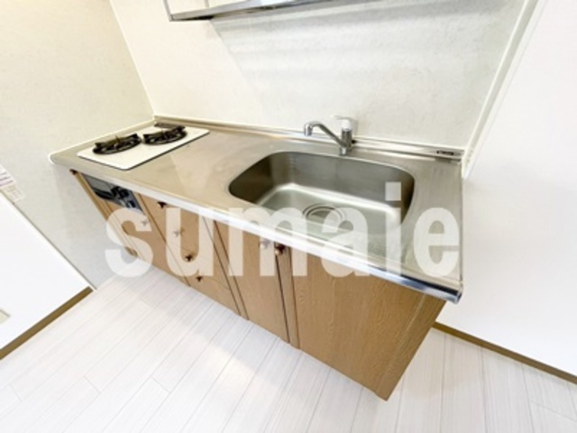 ヴァレンサ氷川　Bのキッチン|２口コンロのキッチンです。