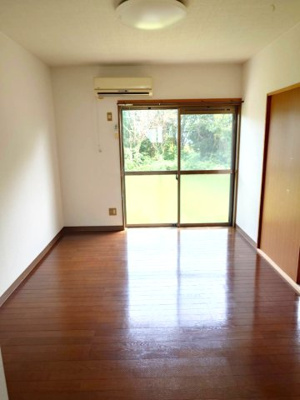 【洋室】 | フリーデンスⅡ