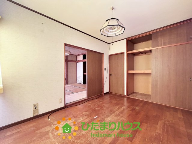 加須市不動岡１期　中古一戸建ての収納