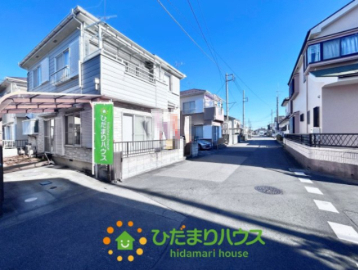 加須市不動岡１期　中古一戸建ての前面道路含む現地写真|2025/12/5　撮影