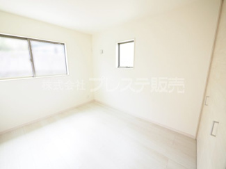 【洋室】 | 奈良市押熊町の新築一戸建 全５区画 ２ | 現地写真（２号地２階洋室）
