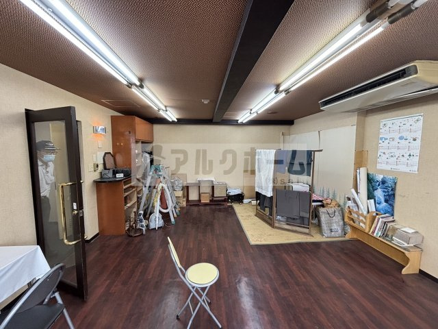 田中ビルの内装