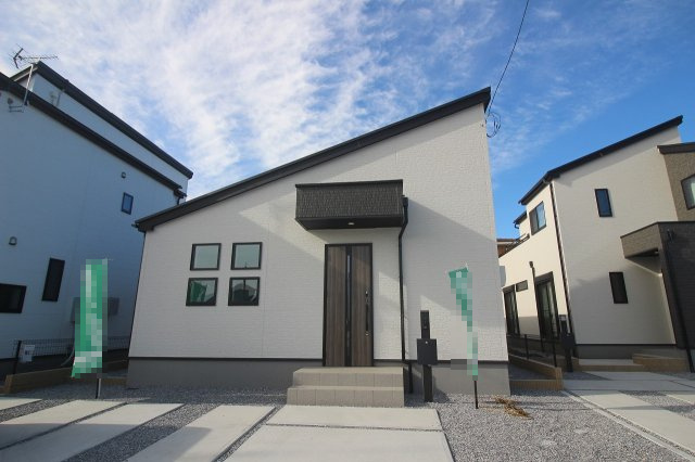 下野市仁良川　2期　2号棟