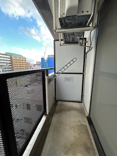 アルカサル江坂のバルコニー|落ち着いた時間を過ごせるバルコニーです