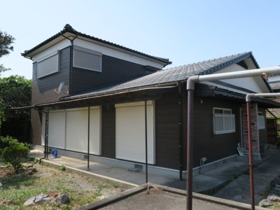 【外観】 | 吉野貸家 | 高台にある2階建てのおうちです