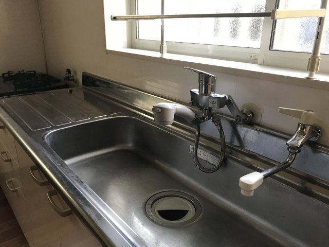 【キッチン】 | 吉野貸家 | 広いキッチンで料理がはかどりますね♪