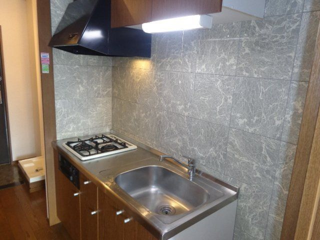 アヴィニョンのキッチン|お料理しやすいキッチンです