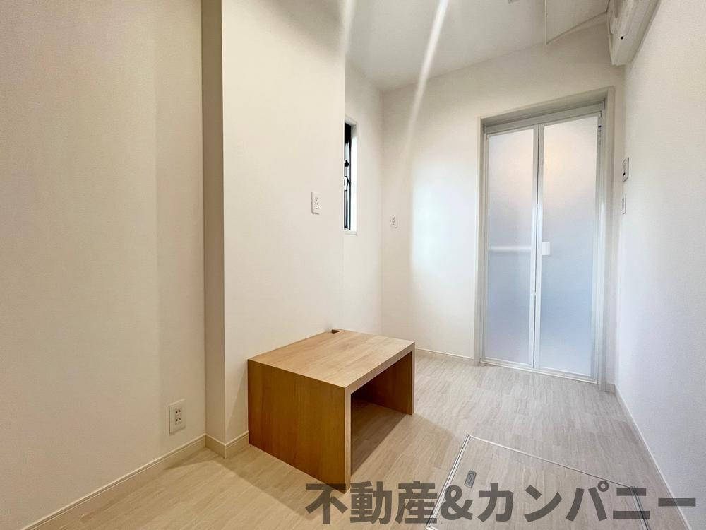 松山市御幸２丁目の新築一戸建の玄関|シンプルで使いやすい玄関です