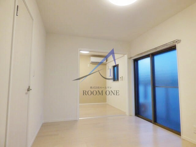 ＳＫ八潮の居間・リビング|洋室のお部屋です。