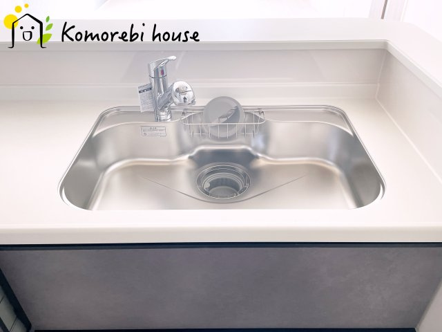 さいたま市大和田町18期　新築一戸建て　グラファーレ　01のキッチン|使いやすいキッチンです