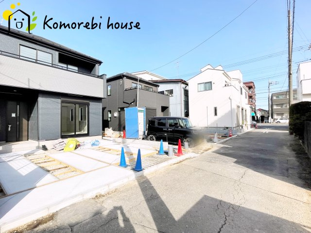 さいたま市大和田町18期　新築一戸建て　グラファーレ　01の前面道路含む現地写真|前面道路含む現地写真です