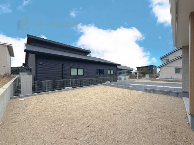 ひたちなか市船窪第2　新築戸建て　1号棟の庭|広々とした日当たりの良いお庭！お子様の遊び場などお家時間を満喫♪