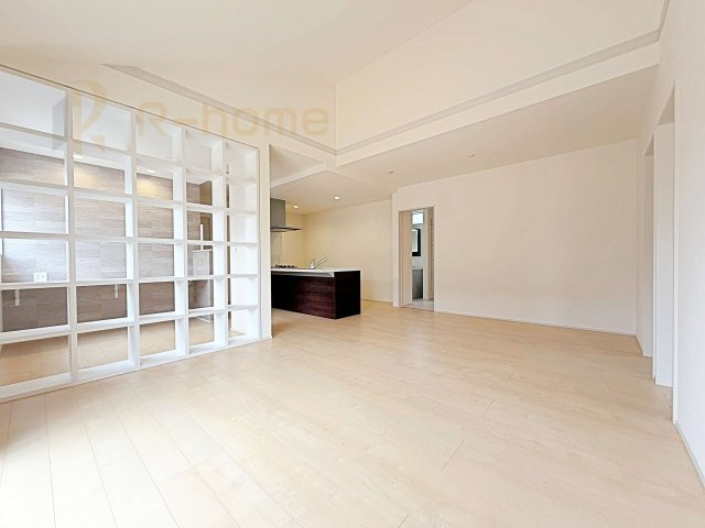 ひたちなか市船窪第2　新築戸建て　1号棟の居間・リビング|広くて明るいＬＤＫ♪ ゆったりくつろげるリビングスペースで、ご家族皆様の笑顔が溢れます。